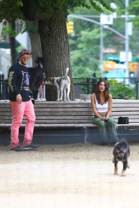 Emily Ratajkowski Sexy TheFappeningBlog.com 20.jpg