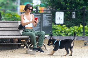 Emily Ratajkowski Sexy TheFappeningBlog.com 24.jpg