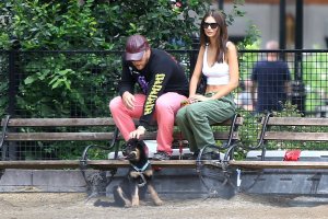 Emily Ratajkowski Sexy TheFappeningBlog.com 26.jpg