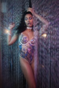 Leyna Bloom Sexy TheFappeningBlog.com 1.jpg