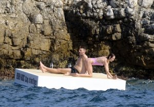 Ryan Seacrest girlfriend TheFappeningBlog.com 5.jpg