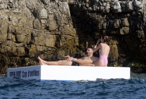 Ryan Seacrest girlfriend TheFappeningBlog.com 9.jpg