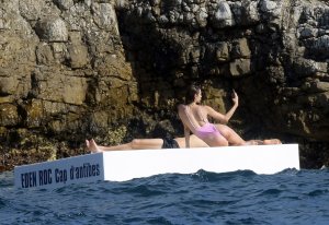 Ryan Seacrest girlfriend TheFappeningBlog.com 13.jpg