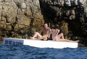 Ryan Seacrest girlfriend TheFappeningBlog.com 21.jpg