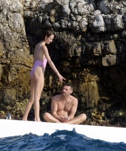 Ryan Seacrest girlfriend TheFappeningBlog.com 33.jpg