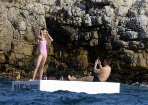 Ryan Seacrest girlfriend TheFappeningBlog.com 44.jpg