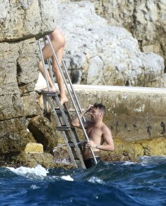 Ryan Seacrest girlfriend TheFappeningBlog.com 115.jpg