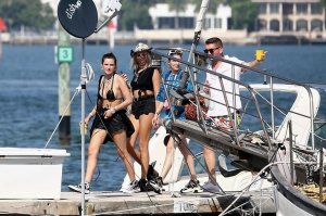 Bella Thorne, Chantel Jeffries Sexy TheFappeningBlog.com 4.jpg