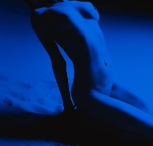 Yu Kuna Nude TheFappeningBlog.com 13.jpg