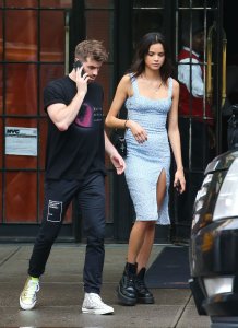 Christine Burke Sexy TheFappeningBlog.com 25.jpg