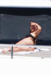 Georgina Rodríguez Sexy TheFappeningBlog.com 5.jpg