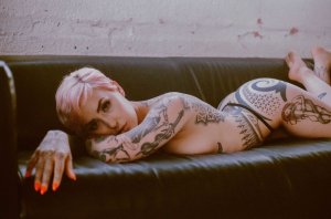 Hayley Ryan Nude TheFappeningBlog.com 3.jpg