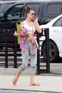 Alessandra Ambrosio Sexy TheFappeningBlog.com 19.jpg