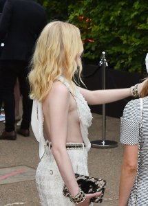 Ellie Bamber Sexy TheFappeningBlog.com 33.jpg