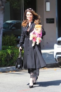 Lisa Vanderpump Sexy TheFappeningBlog.com 1.jpg