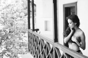 Alisa Bujinko Nude & Sexy TheFappeningBlog.com 15.jpg