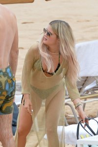 Maren Morris Sexy TheFappeningBlog.com 7.jpg
