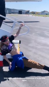 Miley Cyrus Nude TheFappeningBlog.com 4.jpg