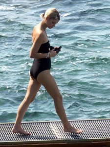 Pixie Geldof Sexy TheFappeningBlog.com 3.jpg