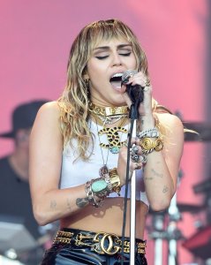 Miley Cyrus See Through Nude TheFappeningBlog.com 5.jpg