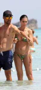 Flavia Pennetta Sexy TheFappeningBlog.com 3.jpg