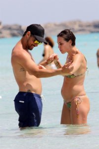 Flavia Pennetta Sexy TheFappeningBlog.com 21.jpg