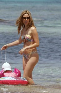 Vivian Sibold Sexy TheFappeningBlog.com 10.jpg