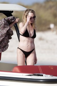 Melanie Griffith Sexy TheFappeningBlog.com 20.jpg