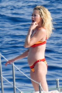 Melanie Griffith Sexy TheFappeningBlog.com 32.jpg