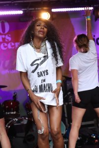 Sinitta Nip Slip Nude TheFappeningBlog.com 28.jpg