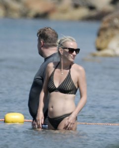 Julia Carey Sexy TheFappeningBlog.com 8.jpg