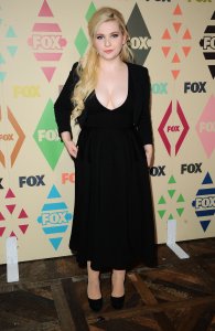 Abigail Breslin Cleavage 9.JPG