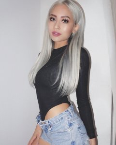 Amy Pham Sexy 5.jpg