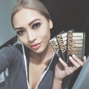 Amy Pham Sexy 18.jpg