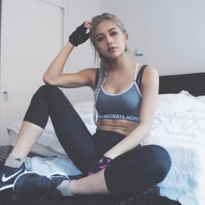 Amy Pham Sexy 26.jpg