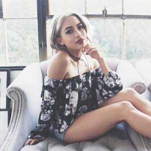 Amy Pham Sexy 27.jpg