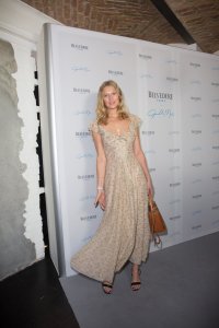 Toni Garrn Sexy TheFappeningBlog.com 6.jpg