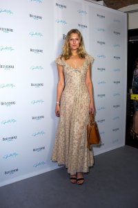 Toni Garrn Sexy TheFappeningBlog.com 2.jpg