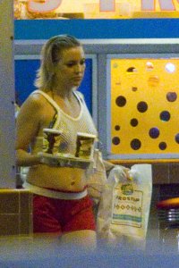 Kate Hudson Sexy TheFappeningBlog.com 1.jpg