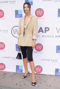 Emily Ratajkowski Sexy TheFappeningBlog.com 10.jpg