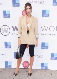 Emily Ratajkowski Sexy TheFappeningBlog.com 13.jpg