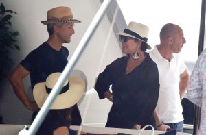 Kris Jenner Sexy TheFappeningBlog.com 32.jpg