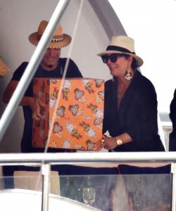 Kris Jenner Sexy TheFappeningBlog.com 41.jpg