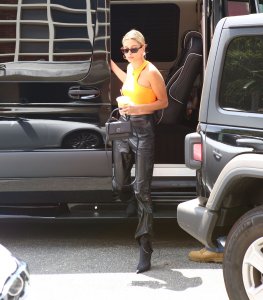 Hailey Bieber Sexy Braless Pokies TheFappeningBlog.com 9.JPG