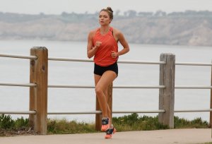 Chari Hawkins Sexy TheFappeningBlog.com 2.jpg