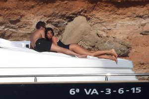 Francesca Sofia Novello Nude Sexy TheFappeningBlog.com 15.jpg