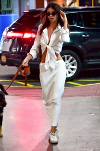 Emily Ratajkowski Sexy TheFappeningBlog.com 2.jpg