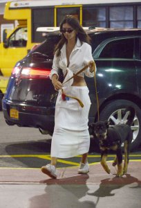 Emily Ratajkowski Sexy TheFappeningBlog.com 26.jpg