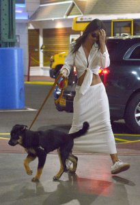 Emily Ratajkowski Sexy TheFappeningBlog.com 36.jpg