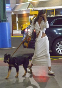 Emily Ratajkowski Sexy TheFappeningBlog.com 37.jpg